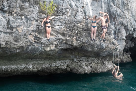 Test Your Deep Water Soloing Knowledge: A Quiz for Adventure Seekers!